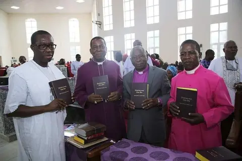 Dedicating the Ika Bibe